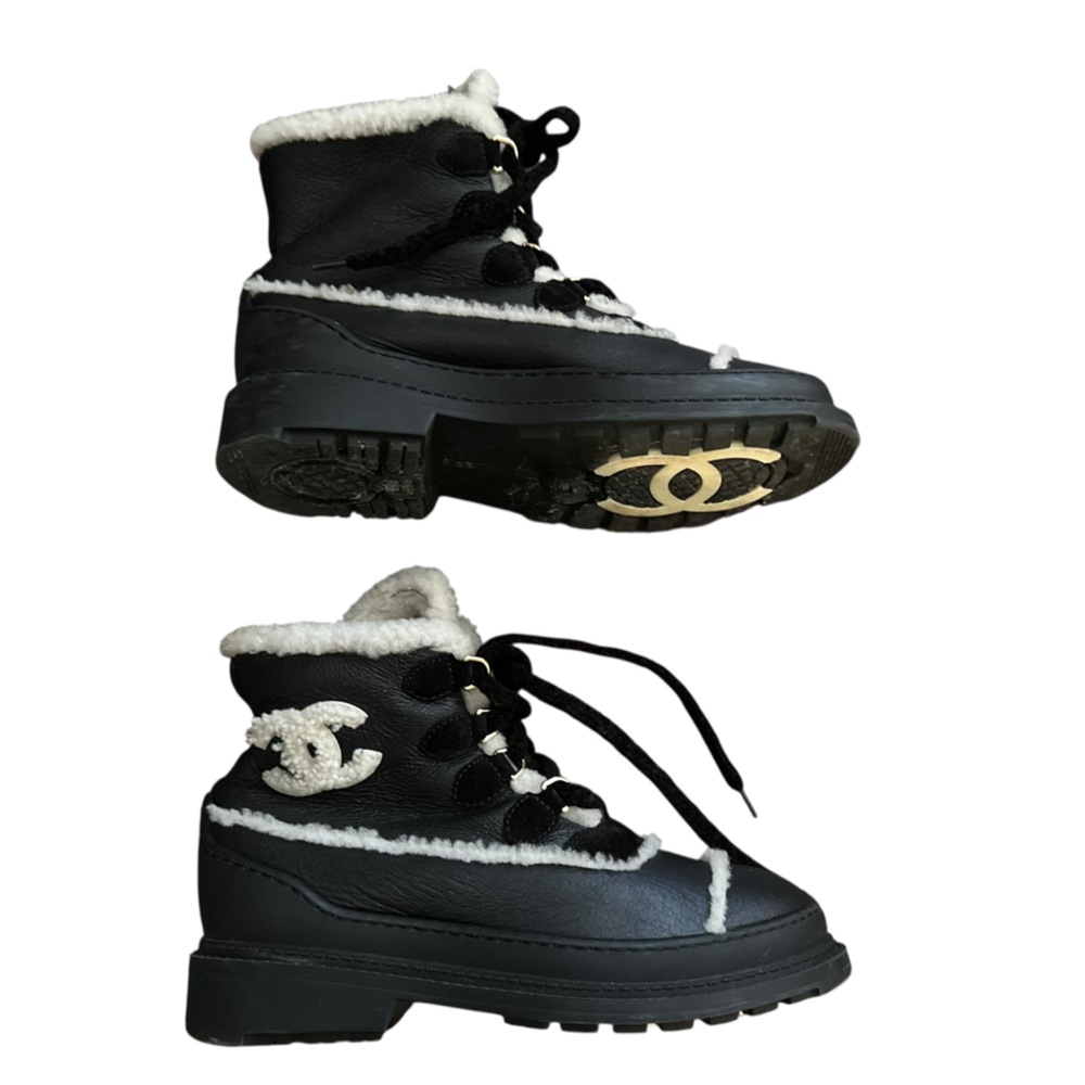 CHANEL Black Calfskin & White Shearling-Trim Lace-Up Sherpa Lined Combat Boots - Picture 4 of 15